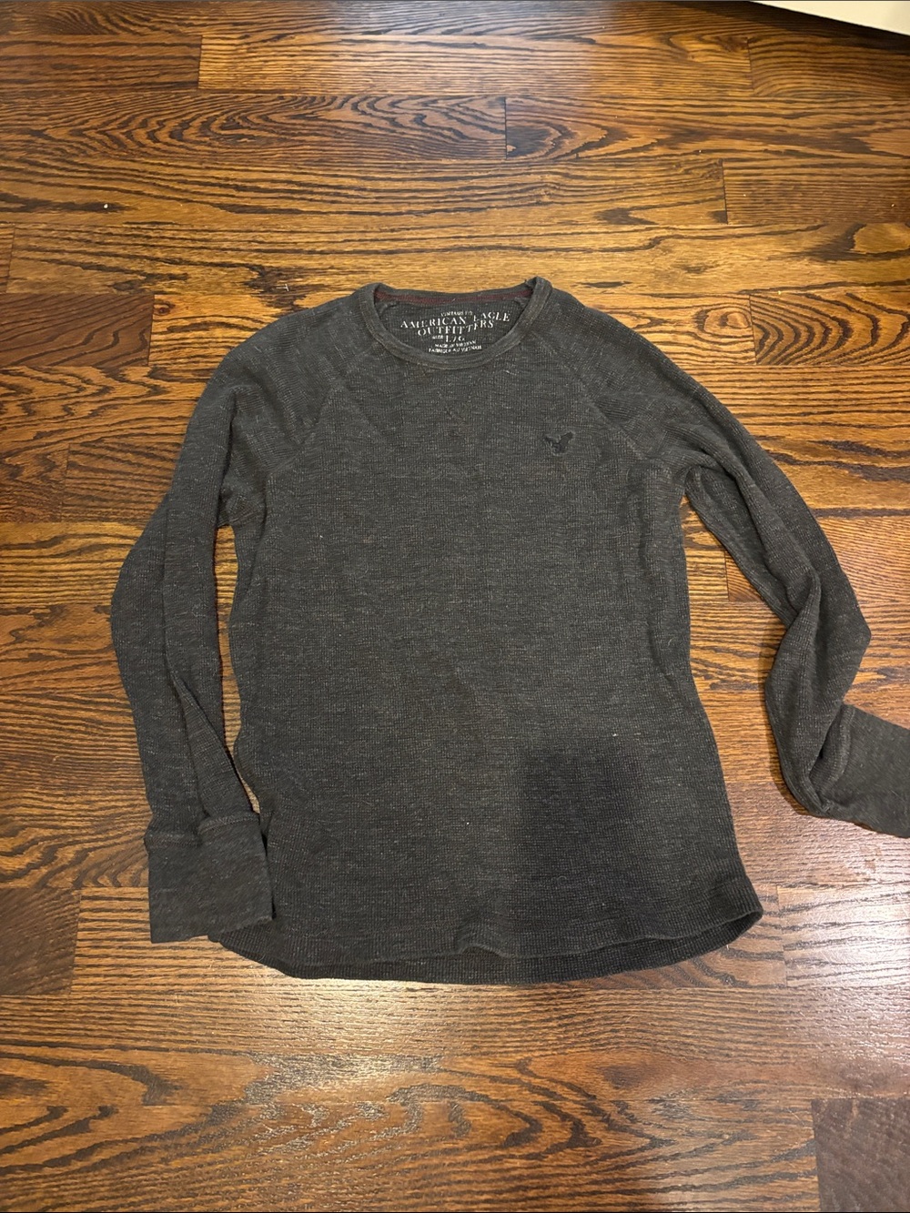 American Eagle Outfitters Men’s Charcoal Crewneck Pullover
